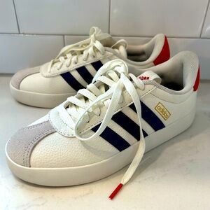 Adidas sneakers EUC